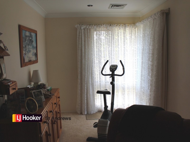 15 Weemala Crescent, Bradbury NSW 2560