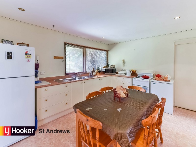 15 Weemala Crescent, Bradbury NSW 2560