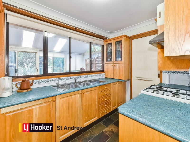 33 Rutherglen Drive, St Andrews NSW 2566