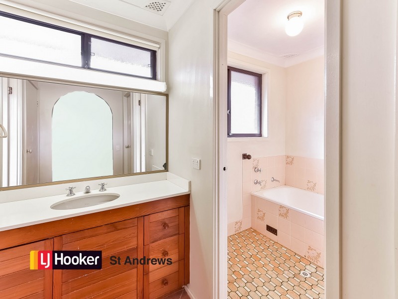 8 Selkirk Street, St Andrews NSW 2566