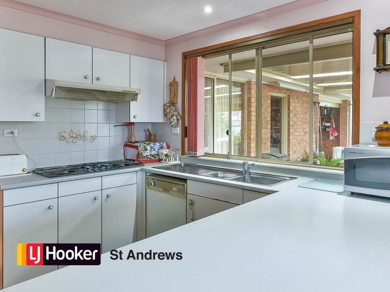 4 Thompson Place, Minto NSW 2566