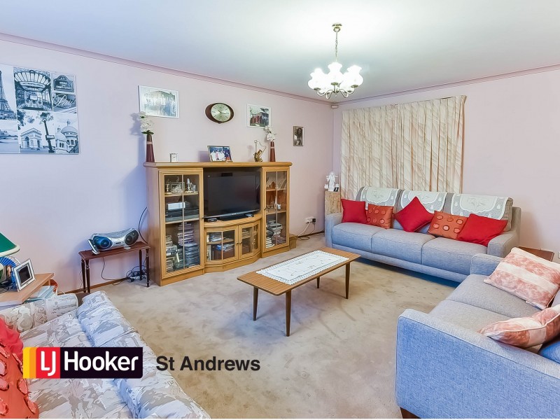 4 Thompson Place, Minto NSW 2566