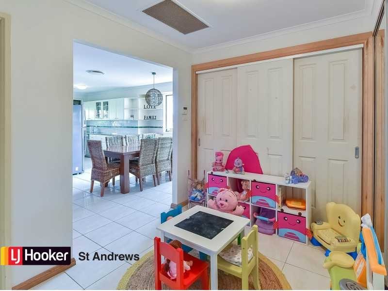 33 Dunkeld Place, St Andrews NSW 2566