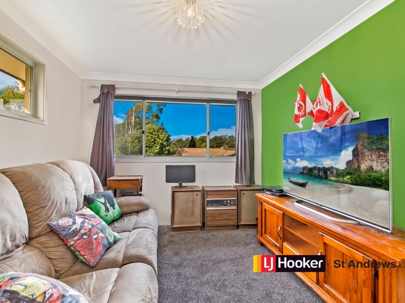 33 Mackillop Crescent, St Helens Park NSW 2560