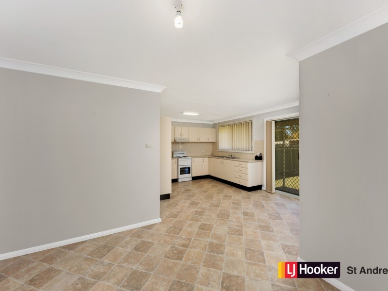 4 Kidd Place, Minto NSW 2566