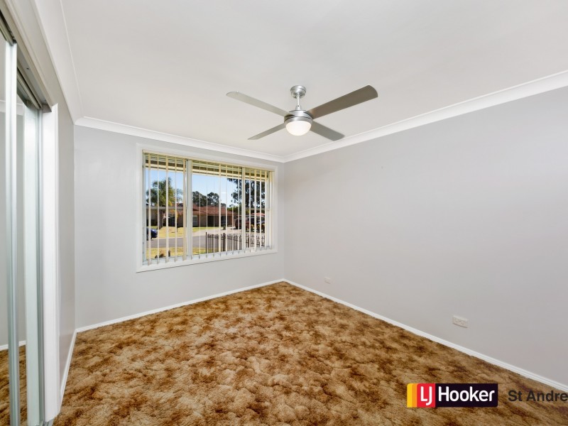 4 Kidd Place, Minto NSW 2566
