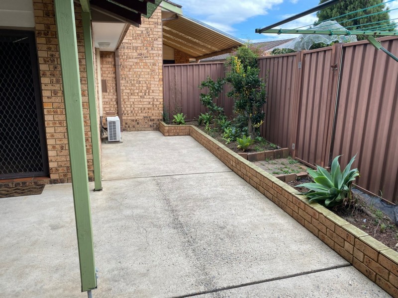 8/226 Harrow Road, Glenfield NSW 2167