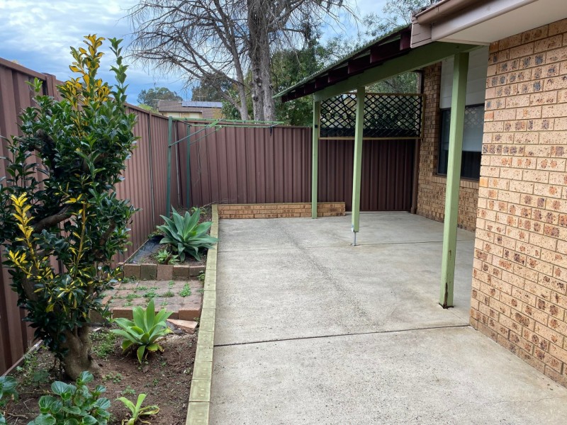 8/226 Harrow Road, Glenfield NSW 2167