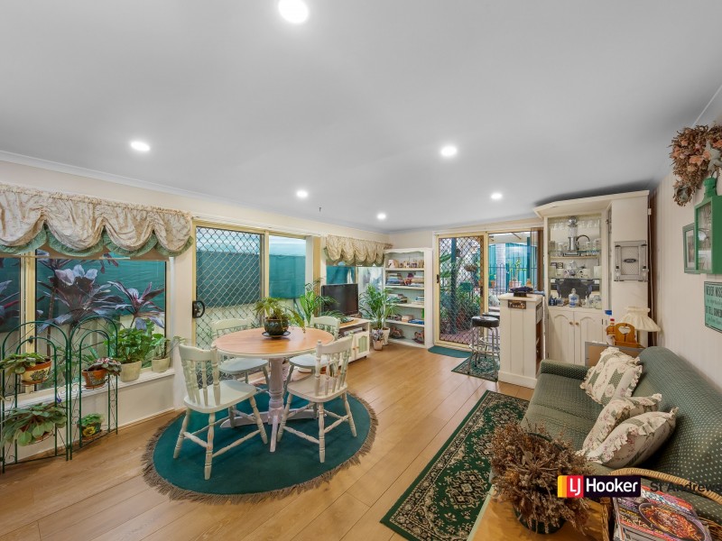 21 Elliot Place, St Helens Park NSW 2560