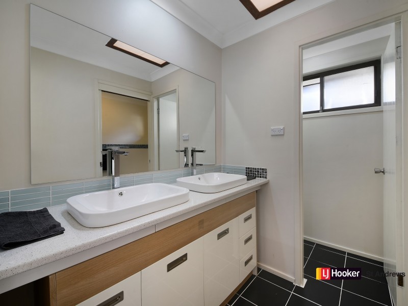 94 Queenscliff Drive, Woodbine NSW 2560