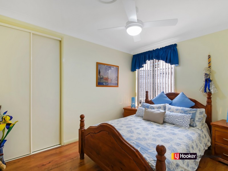 1 Burkhart Place, Minto NSW 2566