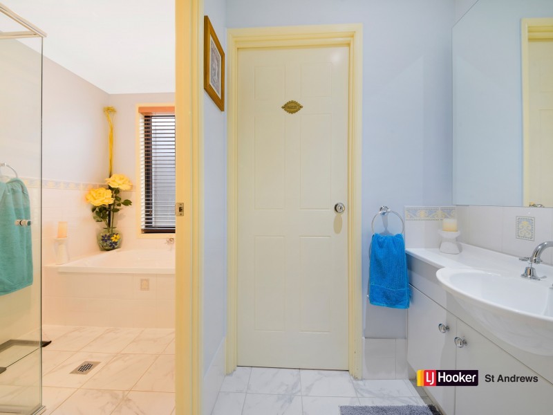 1 Burkhart Place, Minto NSW 2566