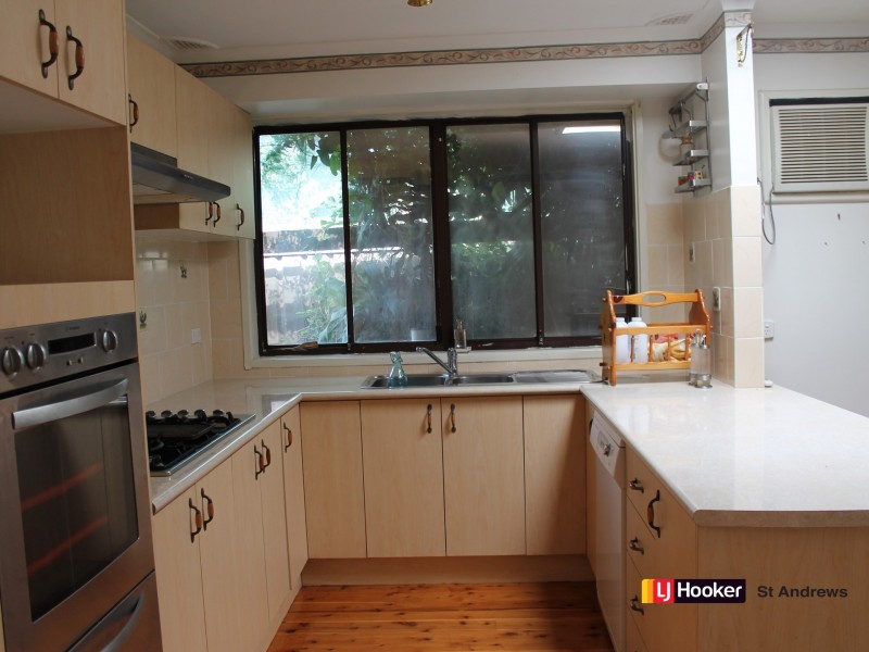 9 Renfrew street, St Andrews NSW 2566