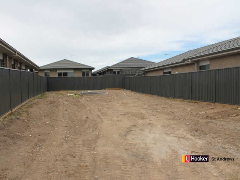 6 Reynolds Street, Spring Farm NSW 2570