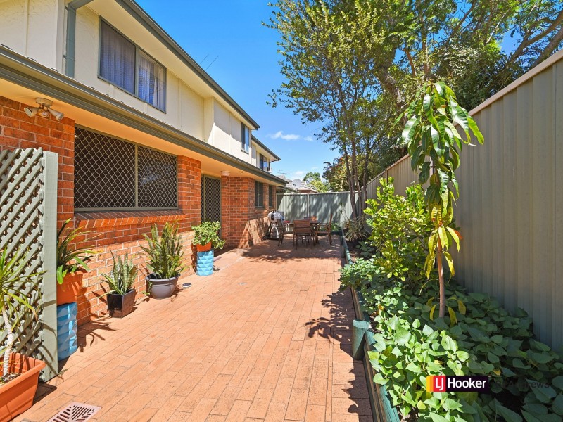 Unit 8/61-63 Parliament Road, Macquarie Fields NSW 2564