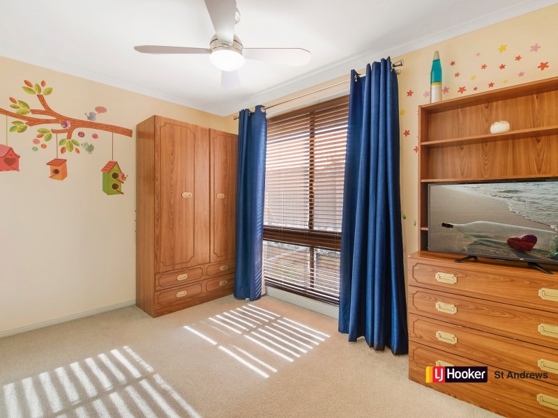 19 Edinburgh Crescent, St Andrews NSW 2566