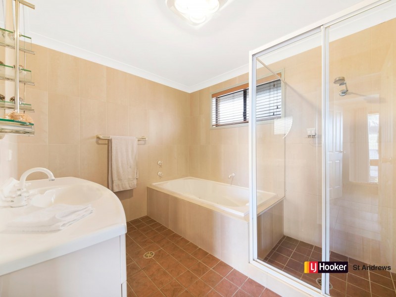 19 Edinburgh Crescent, St Andrews NSW 2566