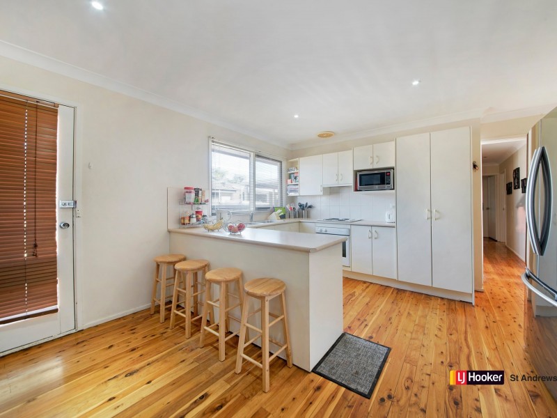 25 Stranraer Drive, St Andrews NSW 2566
