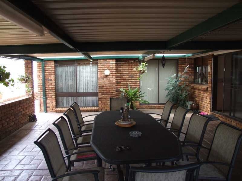 16 Emerald Drive, Eagle Vale NSW 2558