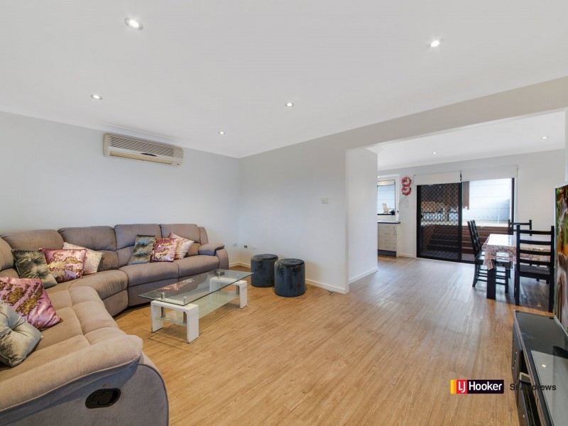 16 Peridot Close, Eagle Vale NSW 2558