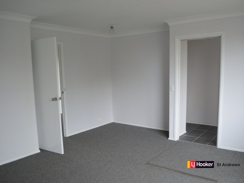 5 Lennox Place, St Andrews NSW 2566