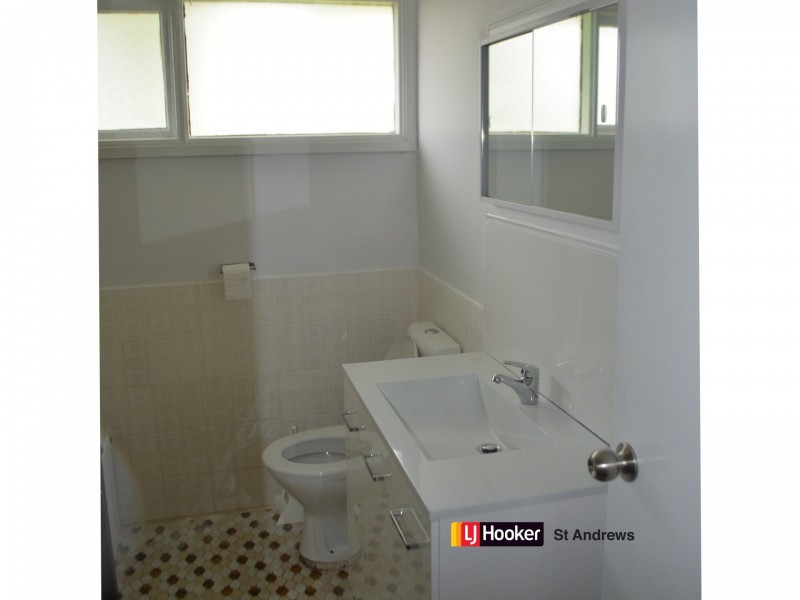 5 Lennox Place, St Andrews NSW 2566