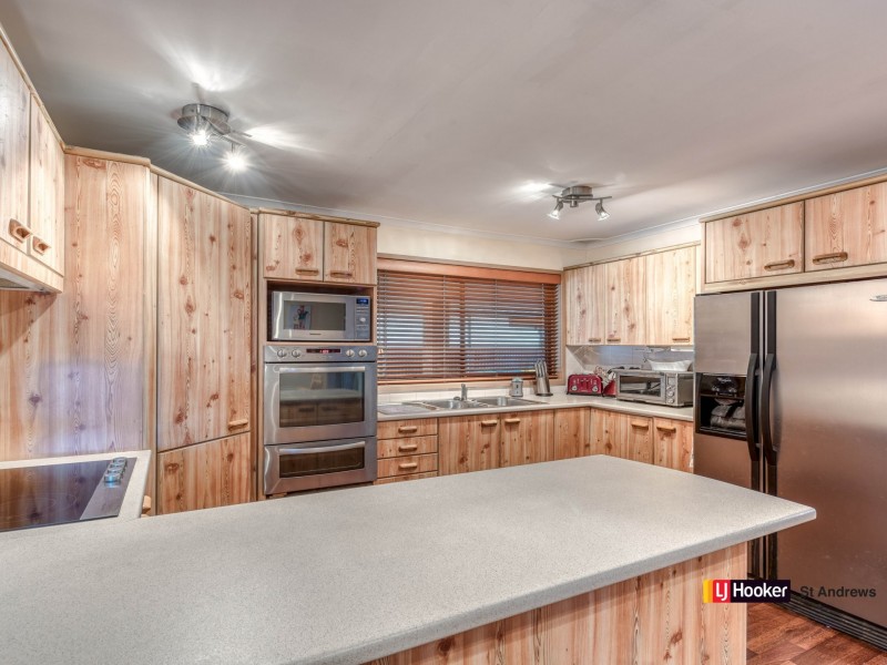 3 Leven Place, St Andrews NSW 2566