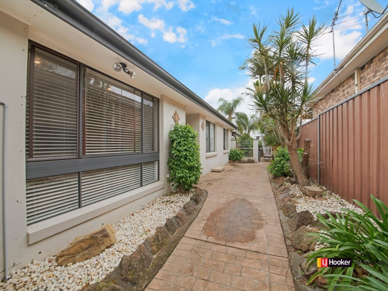 30 Danube Crescent, Kearns NSW 2558