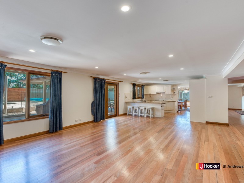 8A Shiel Place, St Andrews NSW 2566