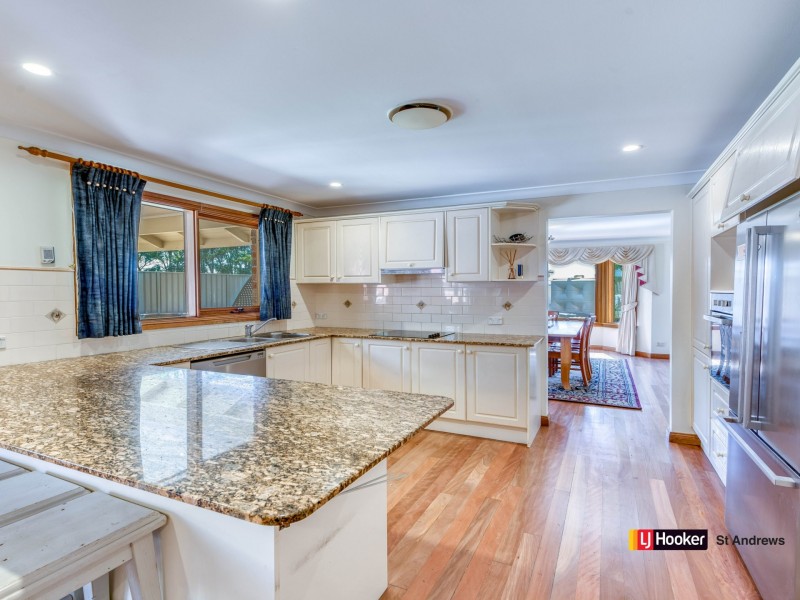 8A Shiel Place, St Andrews NSW 2566