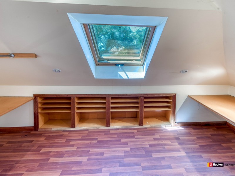 8A Shiel Place, St Andrews NSW 2566