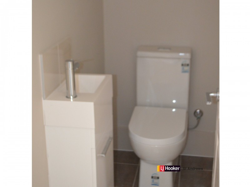 11 Larkham Street, Oran Park NSW 2570