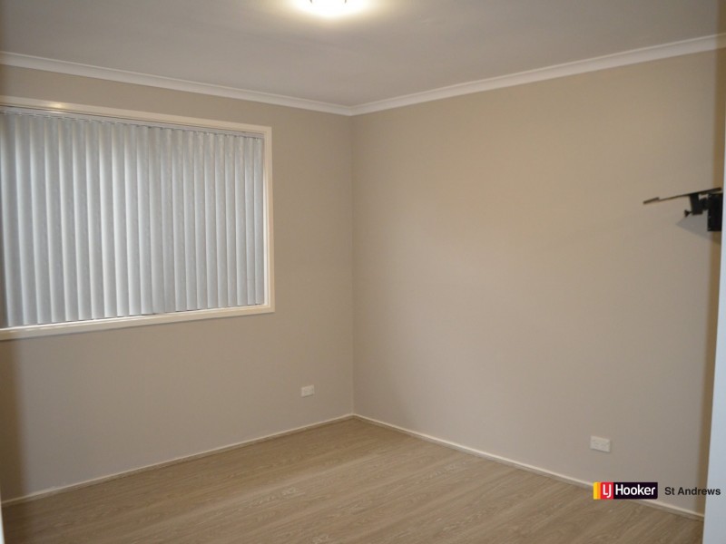 15 Emilia Close, Rosemeadow NSW 2560