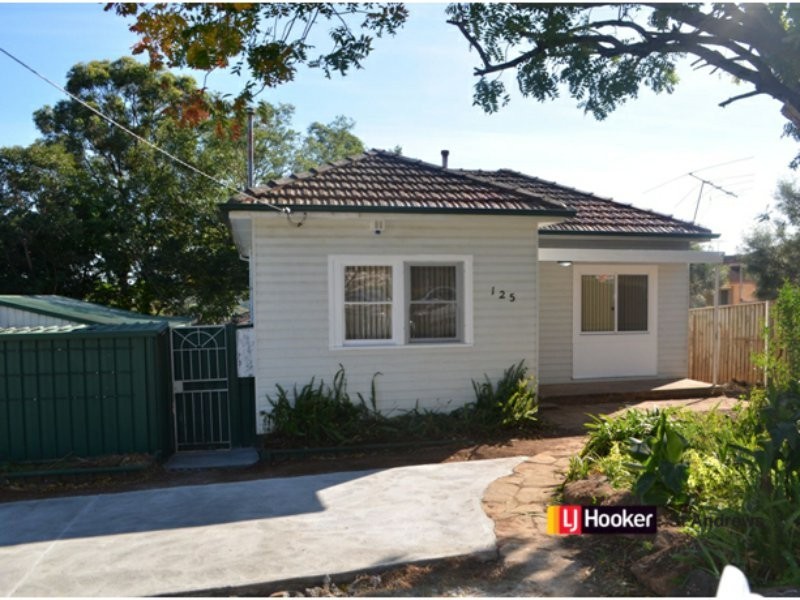 125 Lindesay Street, Campbelltown NSW 2560