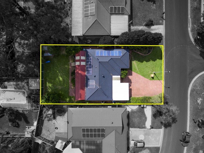 33 Rutherglen Drive, St Andrews NSW 2566