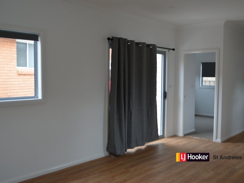 8a Myles Place, Minto NSW 2566