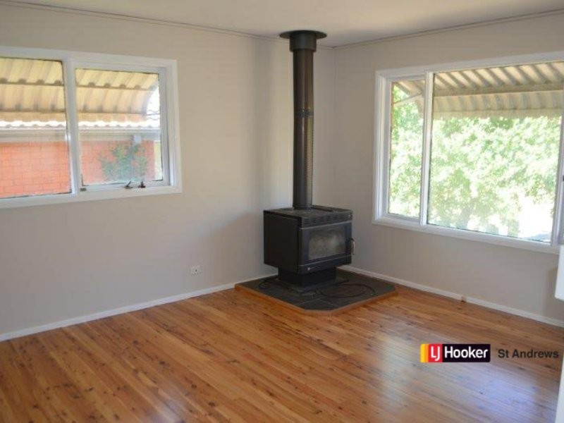 30 Poplar Crescent, Bradbury NSW 2560