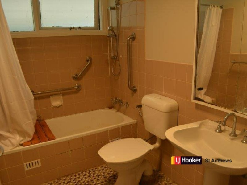 30 Poplar Crescent, Bradbury NSW 2560