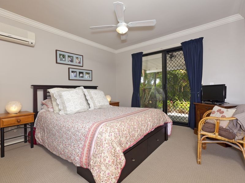 36 Holland Cres, Wynnum West QLD 4178
