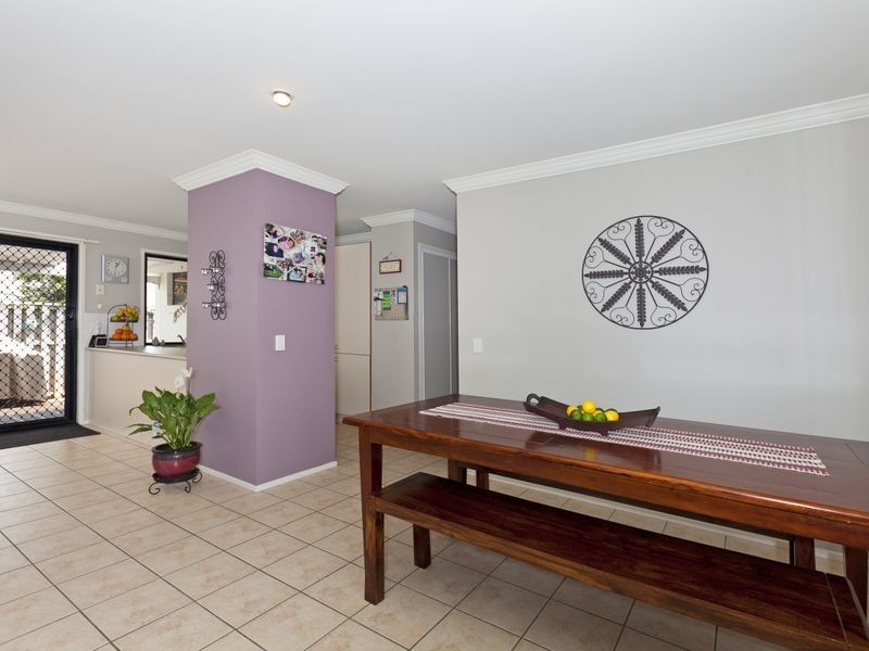 36 Holland Cres, Wynnum West QLD 4178