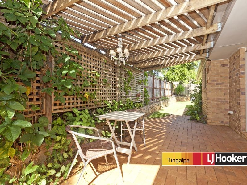 2 TREVALLY CRESCENT, Manly West QLD 4179