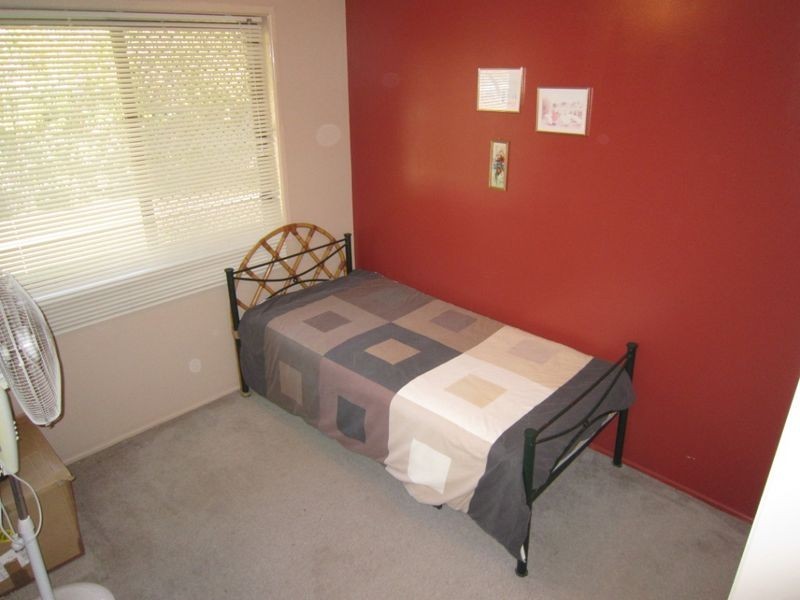 11 WEBBER PL, Wynnum West QLD 4178