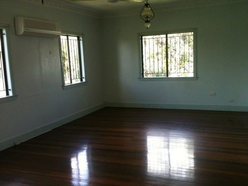 512 Tingal Road, Wynnum QLD 4178