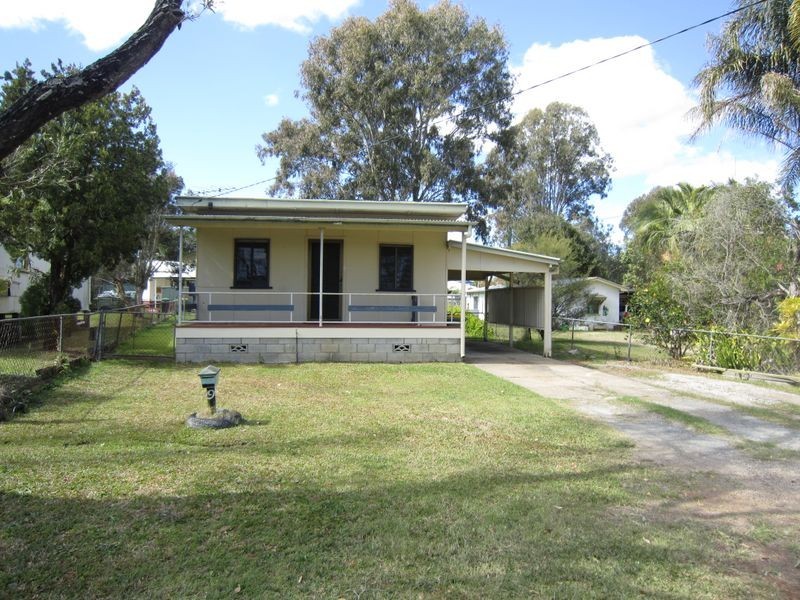 9 LUCY ST, Thorneside QLD 4158