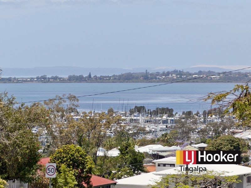 110 Gordon Pde, Manly QLD 4179