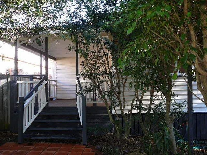 34 Booran, Lota QLD 4179