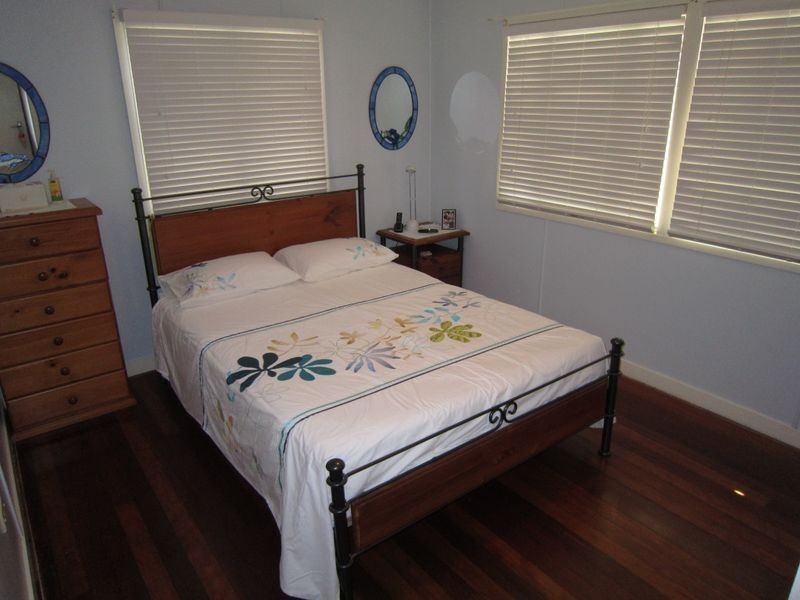 33 Natasha, Wynnum West QLD 4178