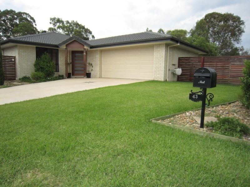 43 Poloni Pl, Wellington Point QLD 4160