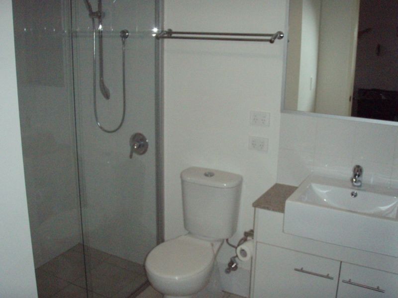 2/219 Tufnell Road, Banyo QLD 4014