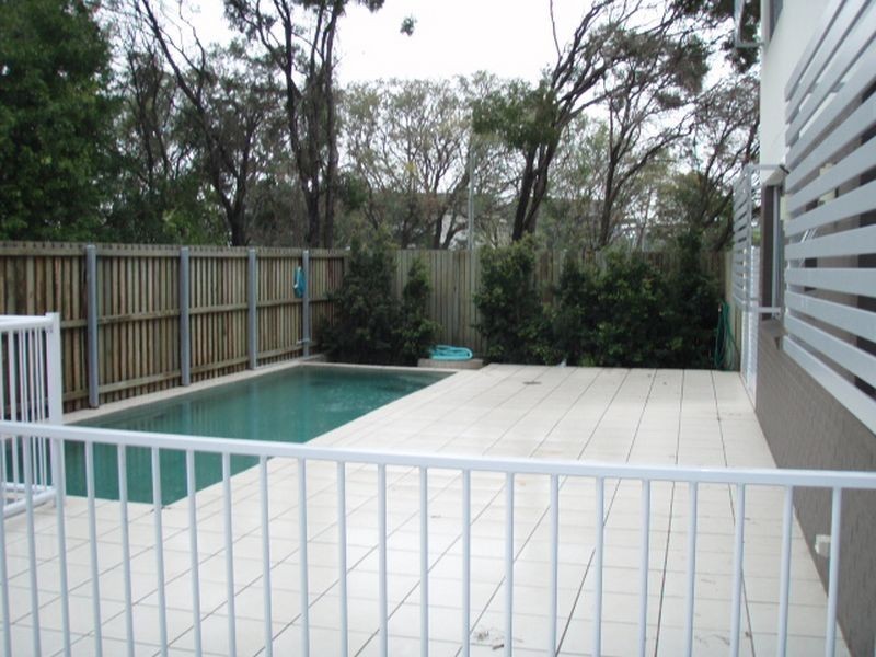 2/219 Tufnell Road, Banyo QLD 4014